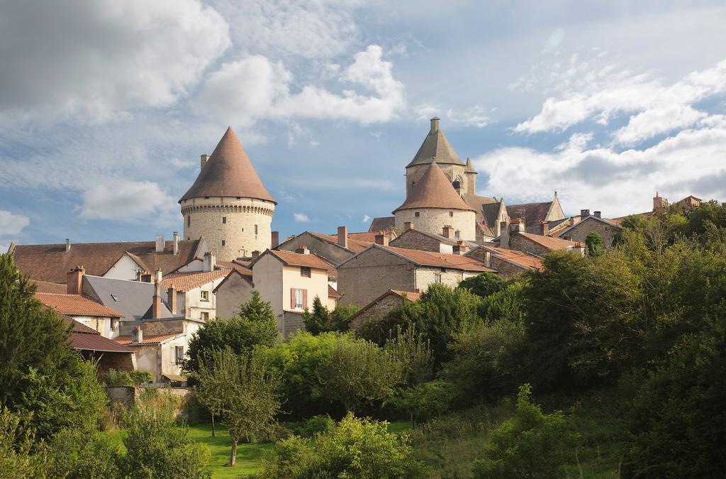 Abbaye Du Palais Bed & Breakfast Thauron Екстериор снимка