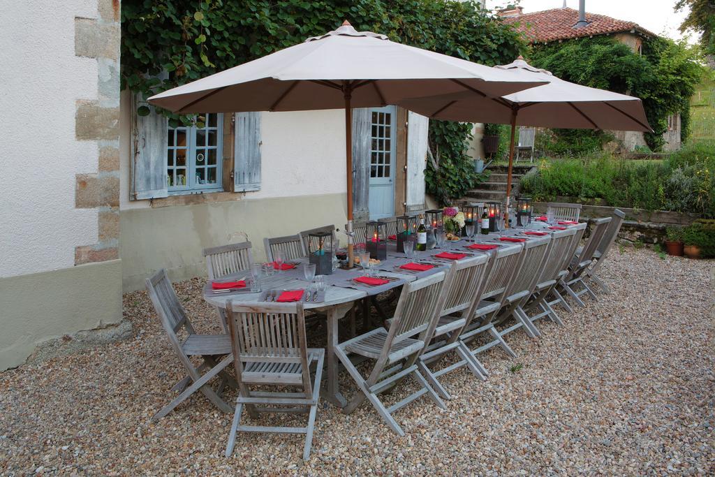 Abbaye Du Palais Bed & Breakfast Thauron Екстериор снимка