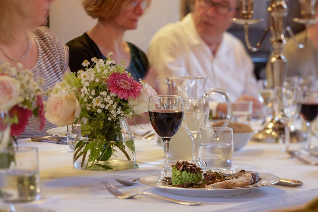 Abbaye Du Palais Bed & Breakfast Thauron Екстериор снимка