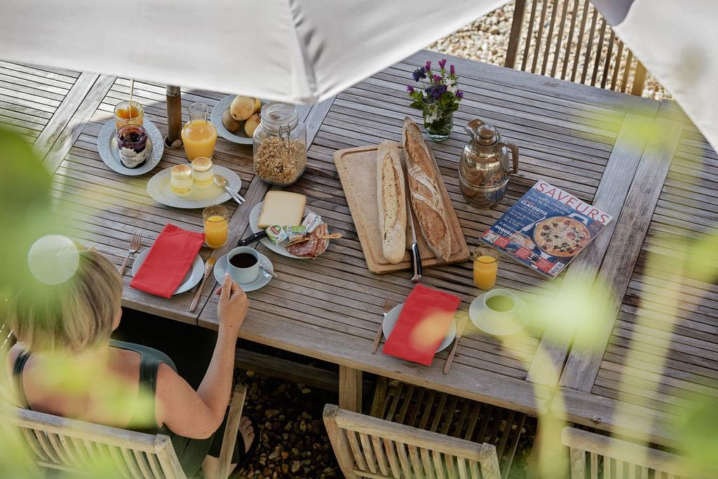 Abbaye Du Palais Bed & Breakfast Thauron Екстериор снимка