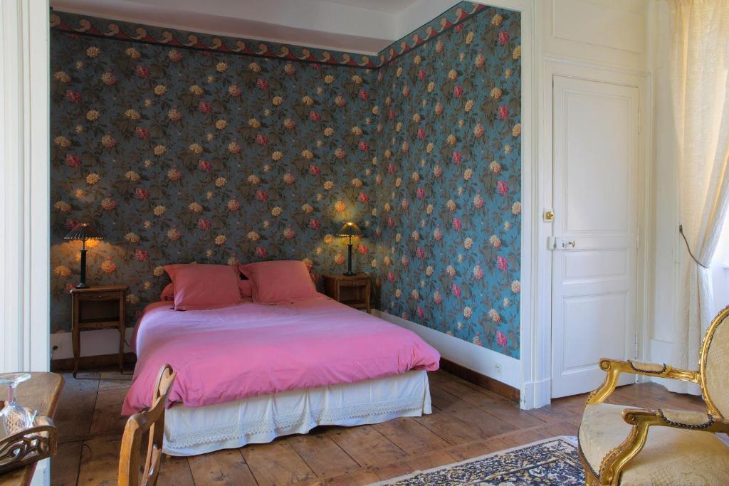 Abbaye Du Palais Bed & Breakfast Thauron Стая снимка