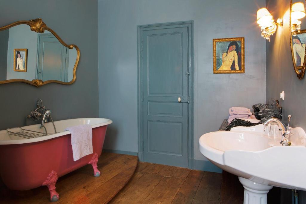 Abbaye Du Palais Bed & Breakfast Thauron Стая снимка