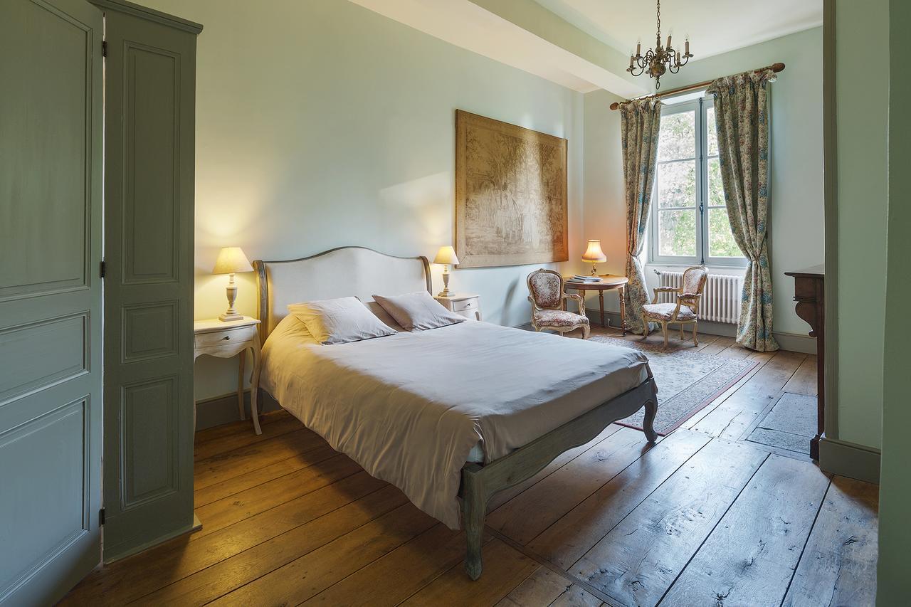 Abbaye Du Palais Bed & Breakfast Thauron Екстериор снимка