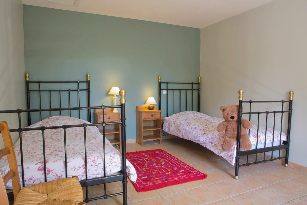 Abbaye Du Palais Bed & Breakfast Thauron Екстериор снимка