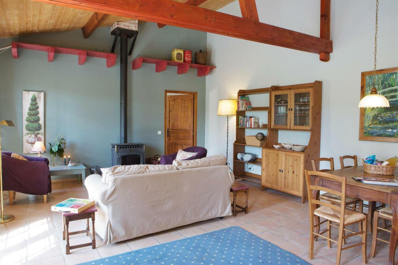 Abbaye Du Palais Bed & Breakfast Thauron Екстериор снимка